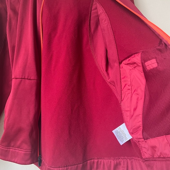 NIKE Womens Dri-Fit Hooded Full Zip Jacket Pockets Running Gym Red Size Small - Picture 5 of 9